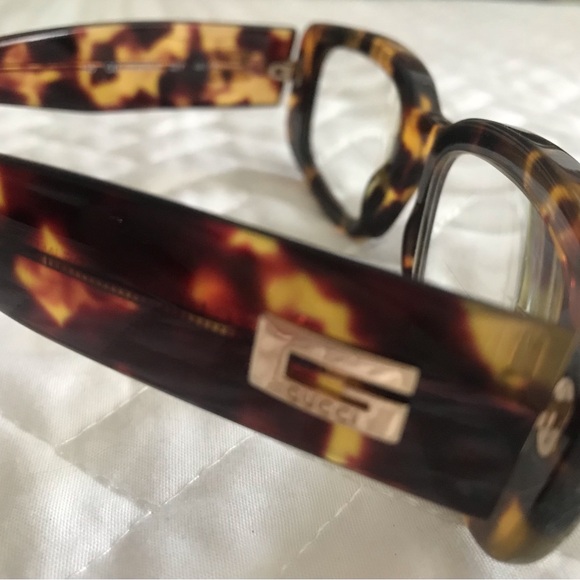 Gucci Eyeglasses - Picture 6 of 10